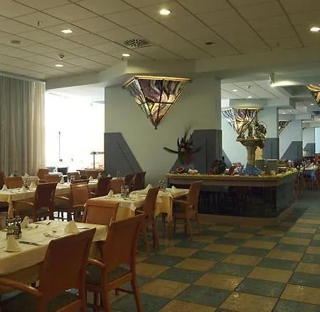 מלון Medplaya Flamingo Oasis 4*